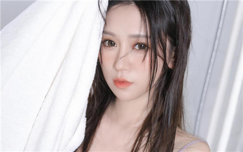 初见直播无限次数：初见直播无限次数在线观看	