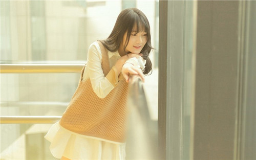 秋黄桃视频苹果版:黄桃视频最新观看体验视频