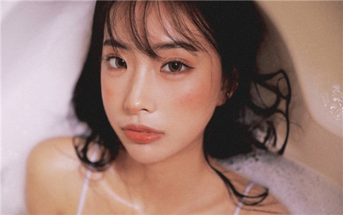 草莓视频成版人看片app解锁版：不一样的视频玩法