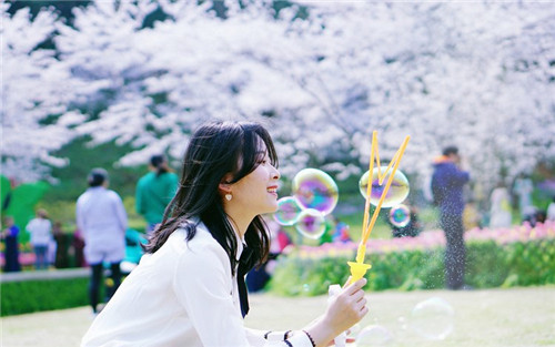 藏花阁成版人看片app解锁版：可以免费观看的成版人播放器