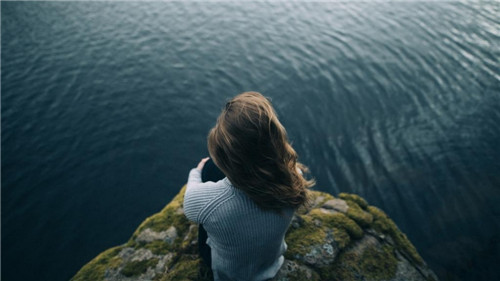 忘忧草app下载汅api免费:永久免费草莓视频入口