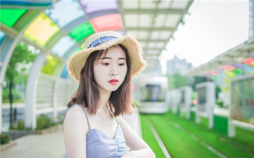  榴莲app解锁版无限看：坐拥海量影片资源