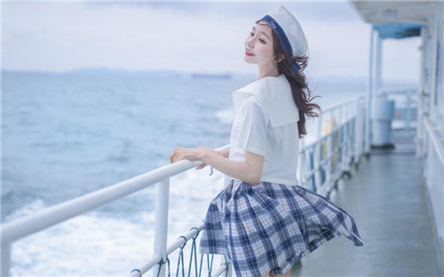 草莓芭乐丝瓜深夜释放自己：提供全网最新福利片源发播放软件