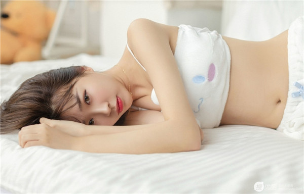 花季传媒免费网站污：最深受欢迎的美女原情观看平台