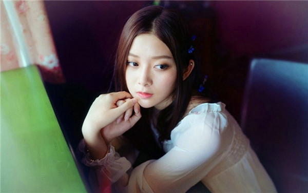 草莓榴莲向日葵18岁大全列表：各种类型美女视频无限看