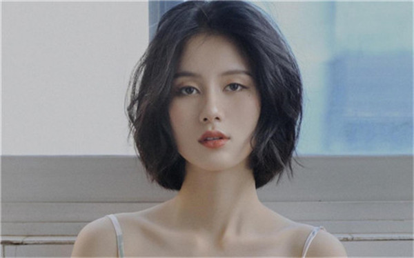 免费放黄不收费的抖音无限次短视频：全网诸多精彩内容不限制观看次数