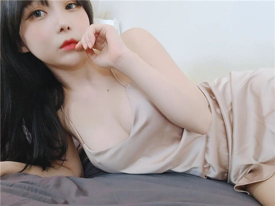 青青草向日葵丝瓜草莓秋葵污下载官方网址解锁版：免费福利让你看到爽