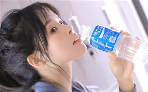 快喵人成app短视频下载ios,菠萝视频：高颜值小姐姐任你选