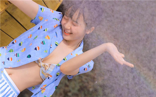 宅男深夜影院草莓视频：性感美女视频嗨翻天