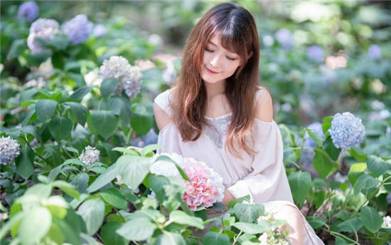 芭比视频app解锁版无限观看绿巨人：海量精彩内容免费观看