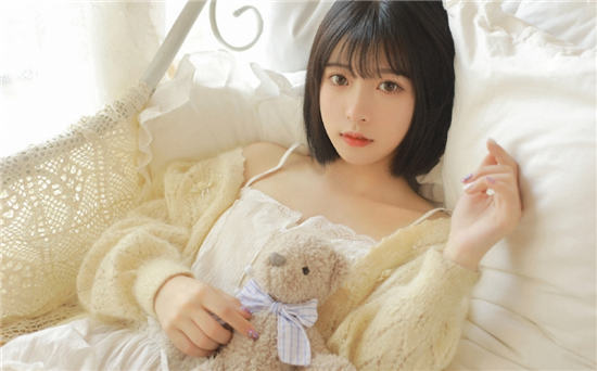 草莓丝瓜香蕉芭乐樱桃小蝌蚪：这是一款免费看片的手机软件