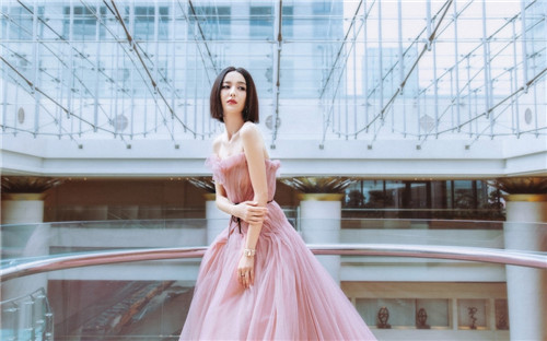 花蝴蝶app直播间免费版：诸多精彩直播内容任你随心观看