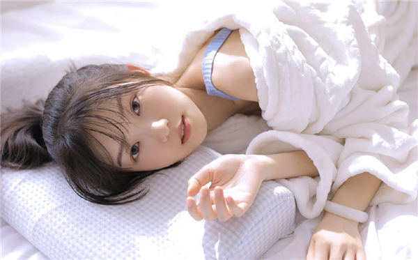 成品app绿巨人解锁版苹果：一款深夜必备看片释放的软件