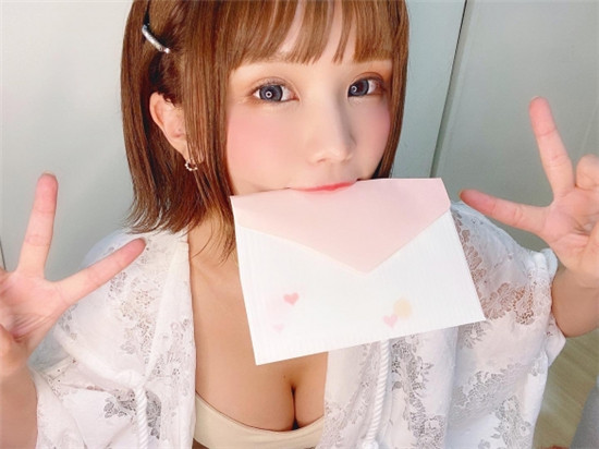 草莓视频成版人下载APP解锁：热门视频不定时推送