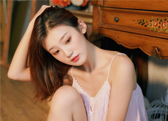 草莓芭乐丝瓜绿巨人榴莲解锁版：各种风格的小姐姐任你选择观看