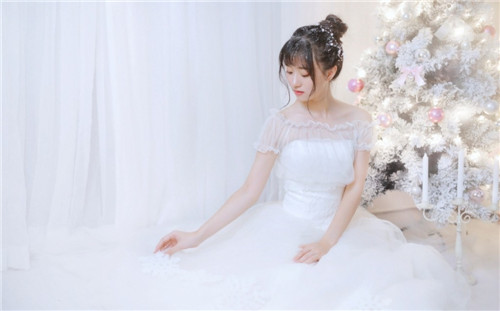 芒果草莓向日葵丝瓜榴莲芭乐：这是一款非常优秀的播放神器