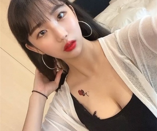 快手成年版v1.2.7解锁版：一款最新的免费影视播放app