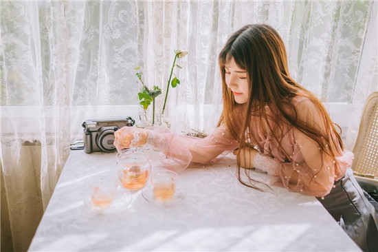 污榴莲丝瓜草莓秋葵限免：观影简单直接不需要花钱