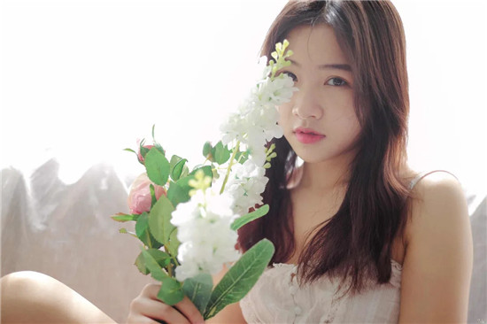 丝瓜草莓秋葵污下载旧版无限下载APP：随时可以打开看剧的视频播放APP