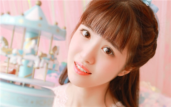 芭乐秋葵榴莲绿巨人ios无限看：可同时容纳千万用户在线观看直播的平台