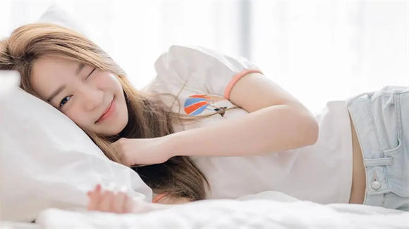 伊甸园2023二路三路四路五路中文版：不用充值会员就可以直接观看