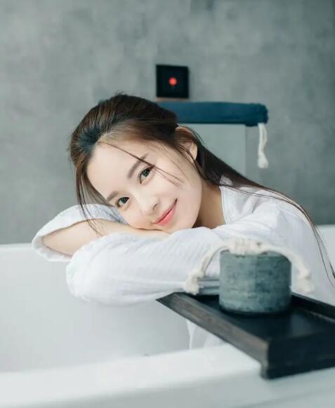 传言可以聊刺激的免费软件不用登录女主播极品艳丽？网民：美极了！