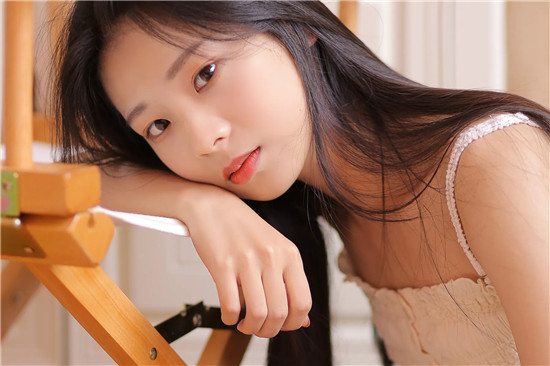 草莓视频在线观看入口版无限看ios免费版：各种美女资源看不停的视频软件