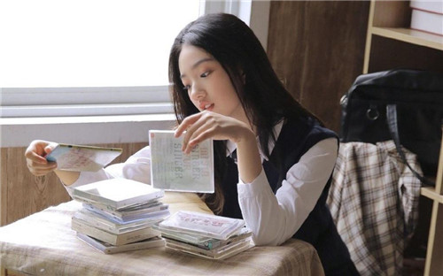 91草莓香蕉榴莲丝瓜秋葵绿巨人2023：深受广大用户喜欢的视频播放软件