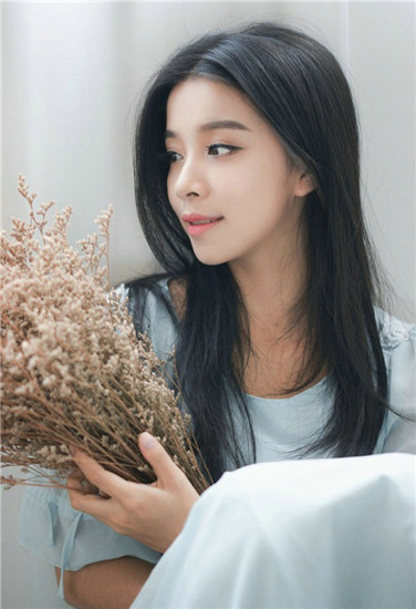 忘忧草社区1080P高清影视支持快速投屏！网友：影视资源太丰富了！