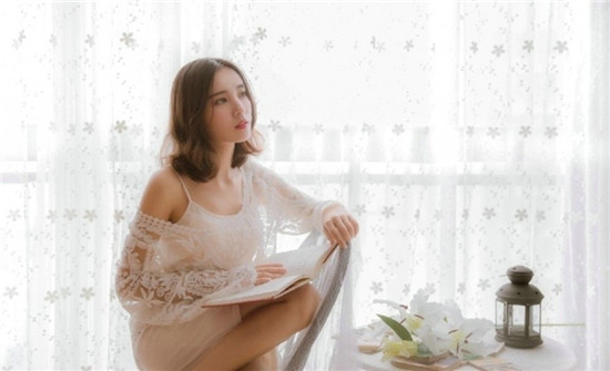 草莓 丝瓜 黄瓜 向日葵 绿巨人精简版：锁定方向播放各种精彩视频的软件