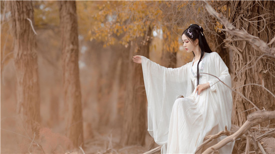 丝瓜草莓秋葵污旧版无限看：丝瓜草莓秋葵茄子绿巨人