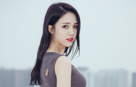 草莓下载app官方免费苹果：一款看视频去广告无限次的软件