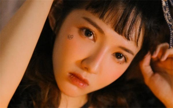 丝瓜芭乐樱桃秋葵小蝌蚪榴莲软件：基于云播模式的影视播放软件