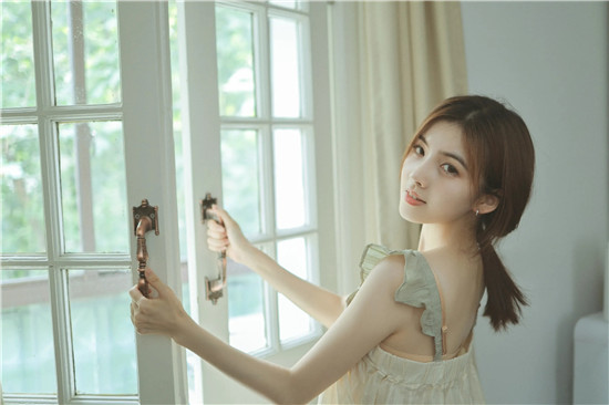 91香蕉app下载汅api免费网站无限看：登录后只需直接点击观看