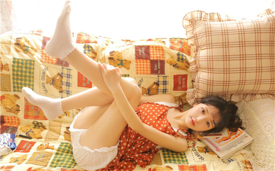 一品鲍幸福宝御姐版：美女主播才艺秀看不停