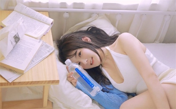 秋葵草莓丝瓜黄瓜绿巨人2020：一款没有限制用户播放次数的手机软件