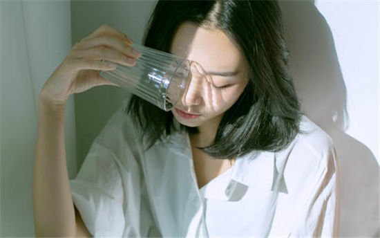 绿巨人视频APP秋葵茄子荔枝：电影内容很优质