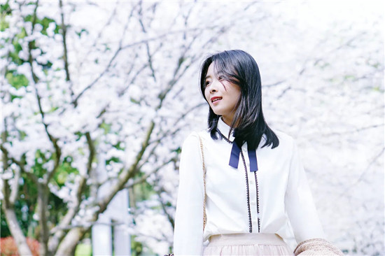 葫芦娃下载一天免费看一次解锁版精品电影自由看！VIP限时领取哦！