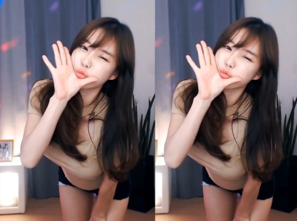 夜色直播88388污版：一款让人爱不释手的免费手机直播软件