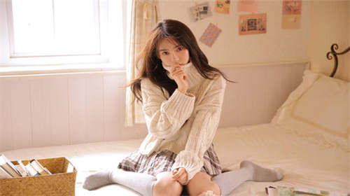 1688秋葵女人美容院最新版：一款让你大呼过瘾的移动影视软件