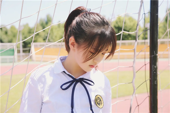 草莓丝瓜榴莲向日葵18岁污：草莓丝瓜榴莲向日葵18岁污下载地址