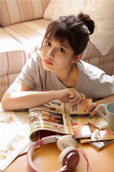 花季传媒v3.0.3优享版大家都爱用的手机版视频app，实测之后好评很高！