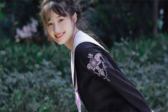 精品无人区麻豆乱码1区2区新区收录了千万部资源，网友：想看的这都有！