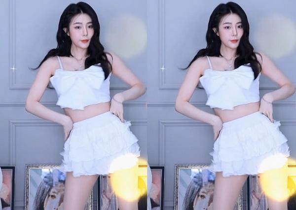 18岁女rapperdisssubs13汉语台湾发音正确，获得无数网友的点赞