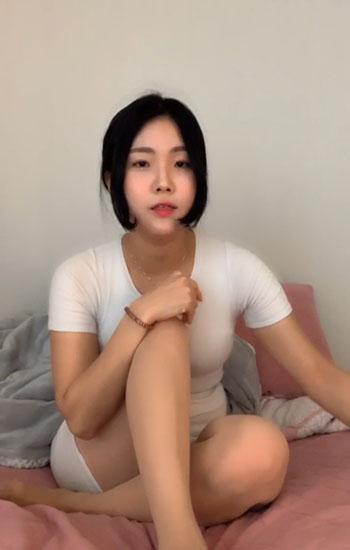 中文天堂最新版资源www免费版-随时随地想看就看的美女服务平台