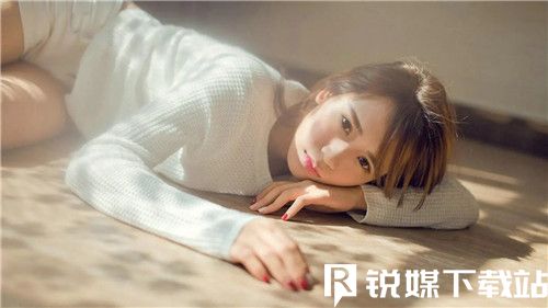 にじいろばんび中文在线智能搜索，网友：搜索速度超快地！