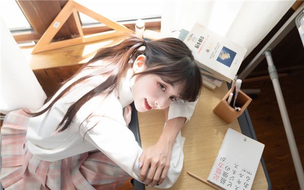 草莓视频无限制安卓app下载:让小伙伴们追剧更加的轻松