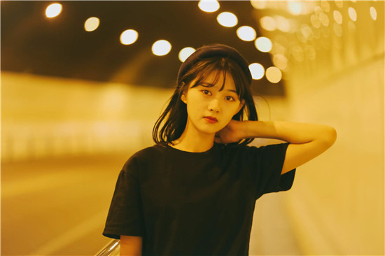 丝瓜草莓香草秋葵榴莲糖心精简版：聚合不限次一直观影神器