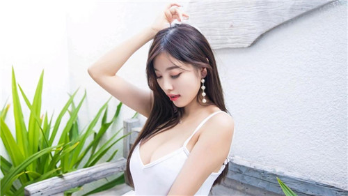 香蕉丝瓜草莓榴莲茄子绿巨人视频免费：为观众提供了丰富多彩的影片选择