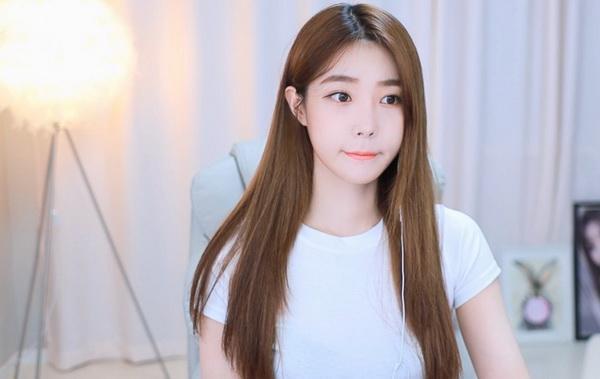 据说国产精品9999久久久久综合资源足够丰富，网友：多到看不完！